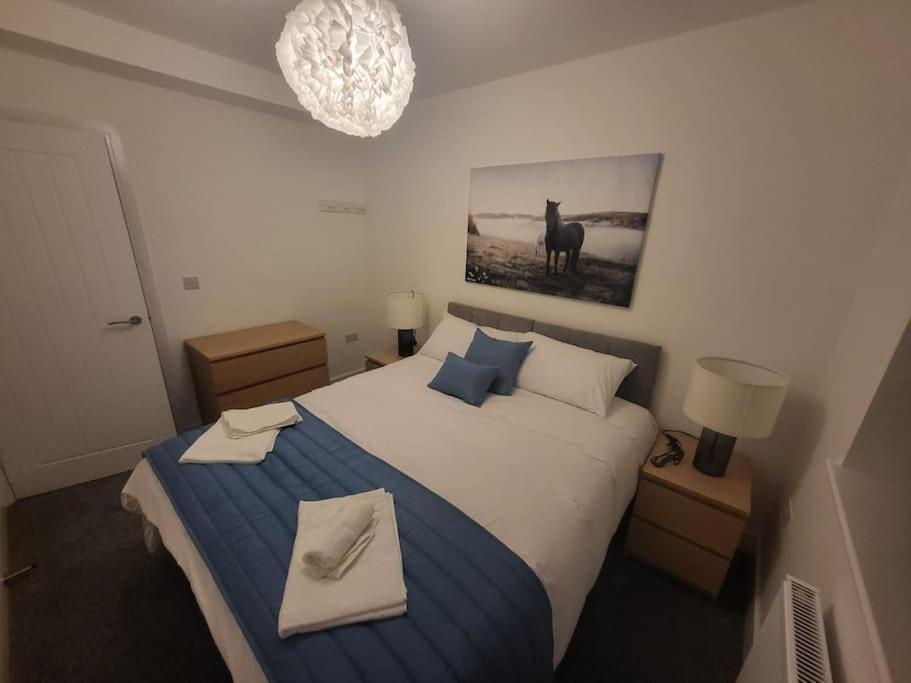מנצ'סטר New 4 Bedrm House! Parking. 10Min To City / Etihad מראה חיצוני תמונה